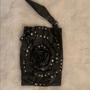 Clutch in black